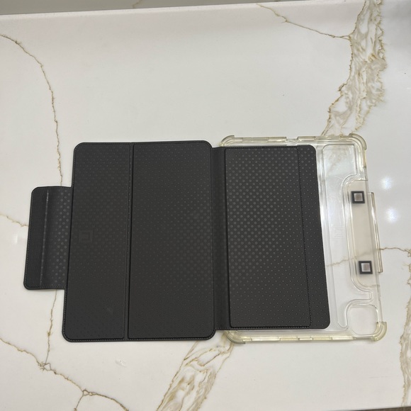 iPad Pro 11-inch Stand Case - Picture 4 of 13